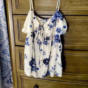 American Eagle Floral Top